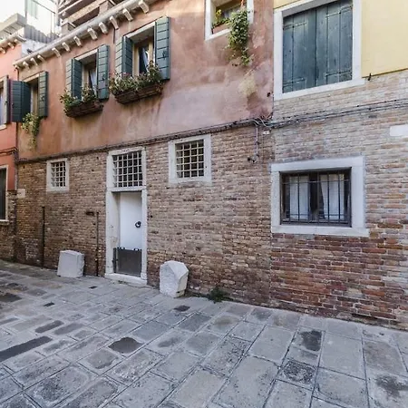 Ca' Corte Dell' Albero Apartment *